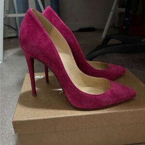 Elegant Christian Louboutin Pink Suede Pigalle Heels